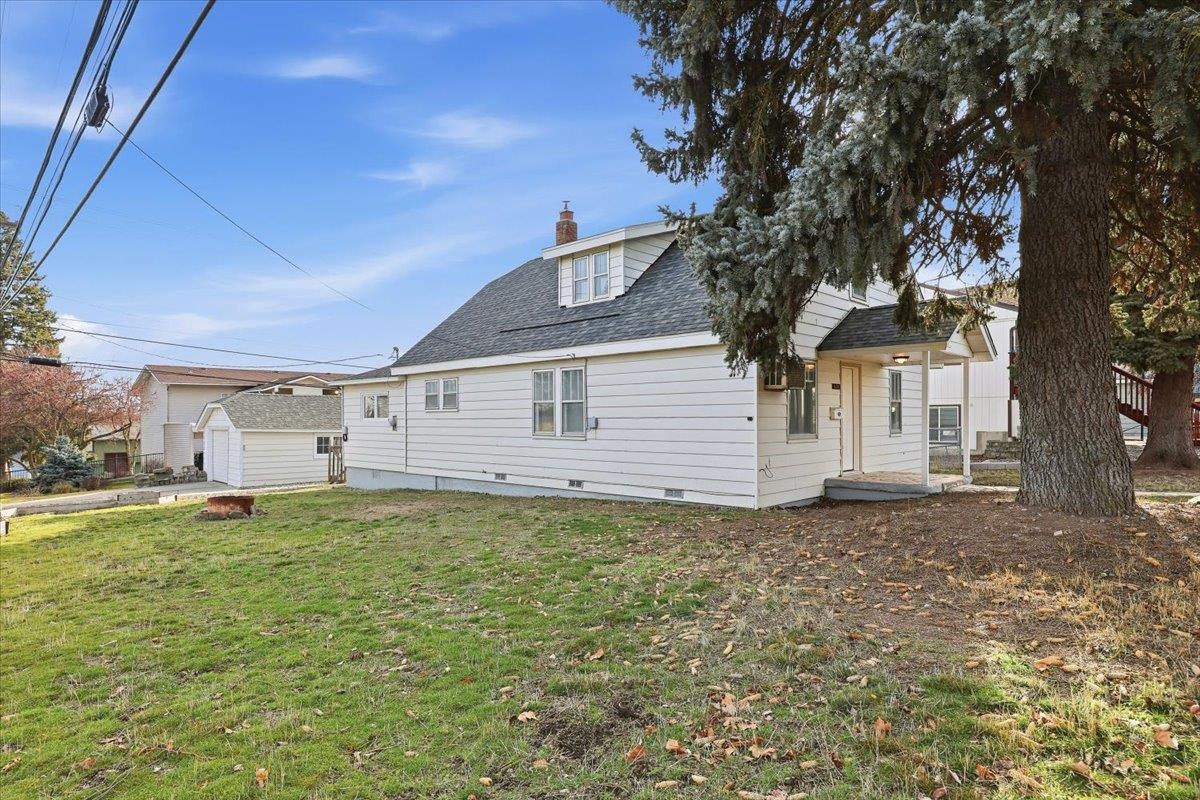 821 3rd Street Cheney, WA 99004 - Photo 2 of 23