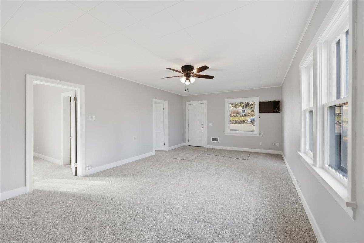 821 3rd Street Cheney, WA 99004 - Photo 4 of 23