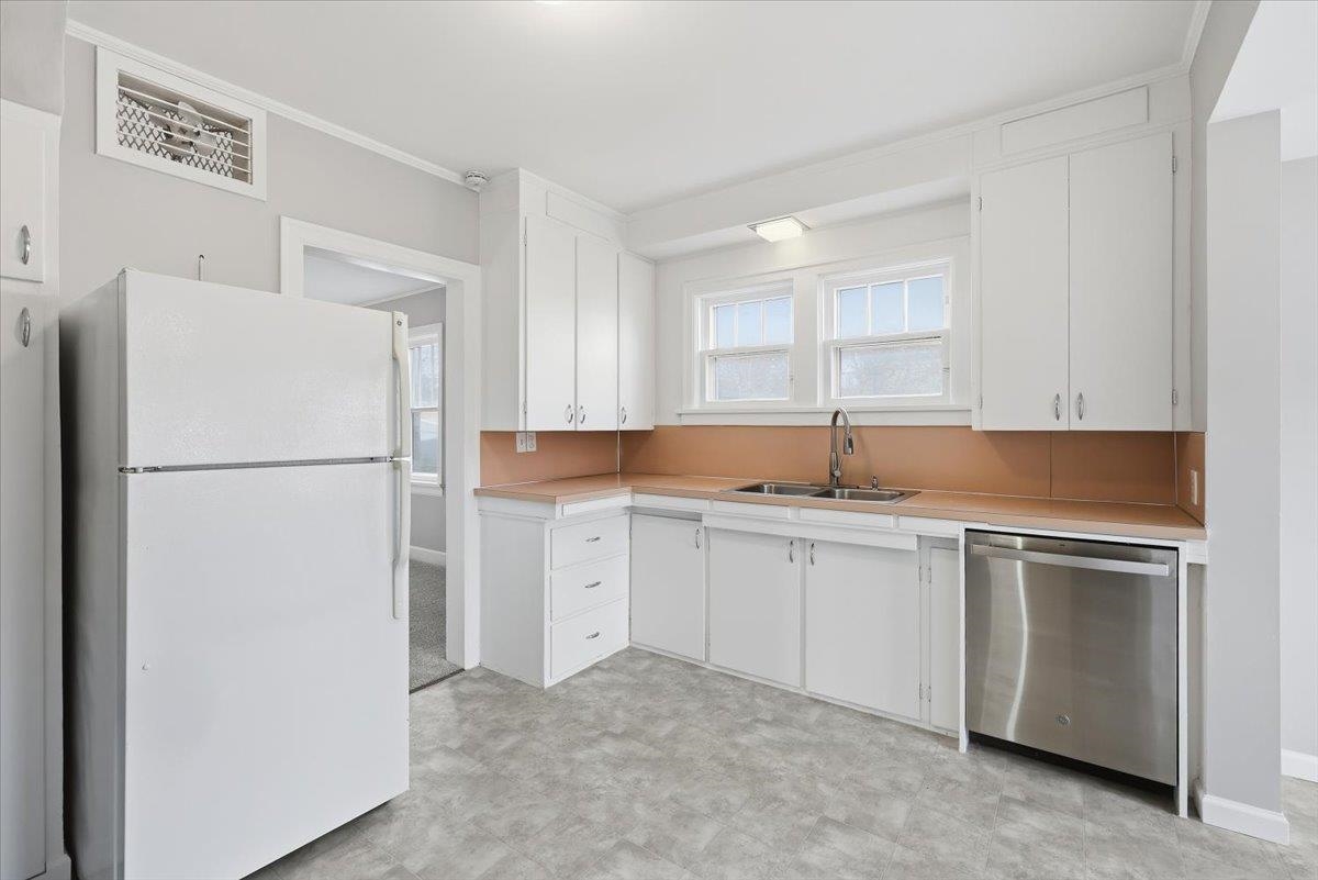 821 3rd Street Cheney, WA 99004 - Photo 7 of 23