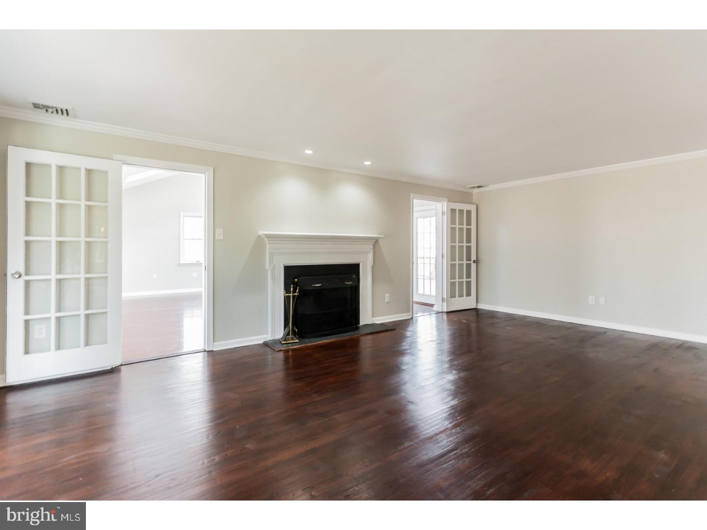 489 Old Eagle School Road Wayne, PA 19087 - Photo 9 of 25 Living Room