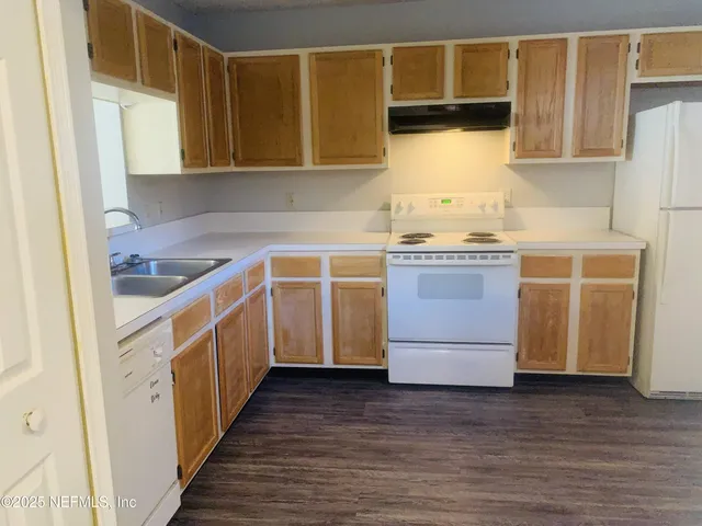 $1,400 | 7630 Leafy Forest Way, Jacksonville, FL 32277