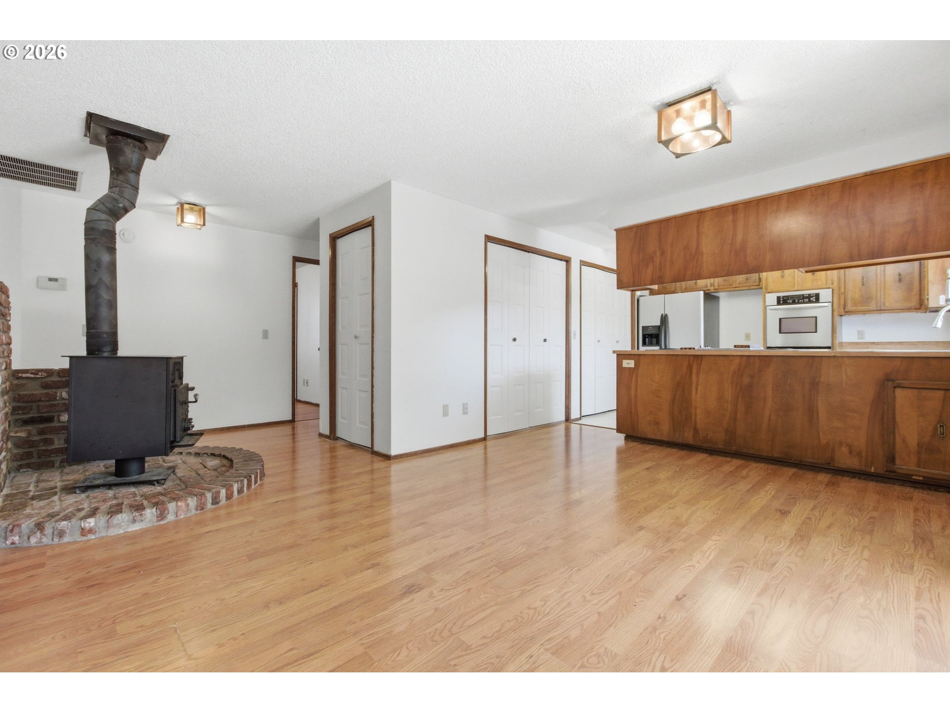 302 67th Street Springfield, OR 97478 - Photo 14 of 43