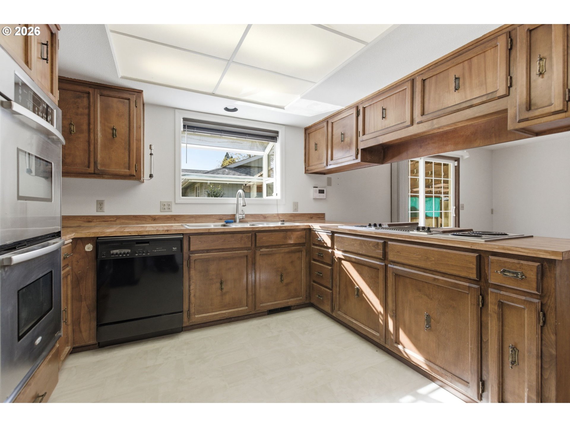 302 67th Street Springfield, OR 97478 - Photo 20 of 43