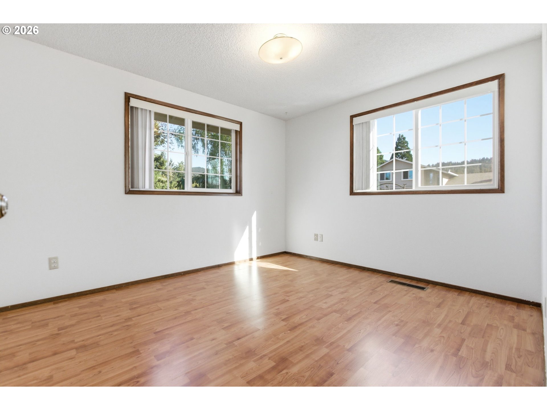 302 67th Street Springfield, OR 97478 - Photo 24 of 43