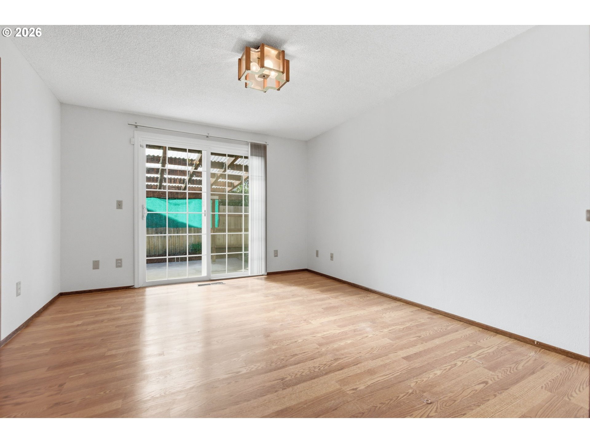 302 67th Street Springfield, OR 97478 - Photo 28 of 43