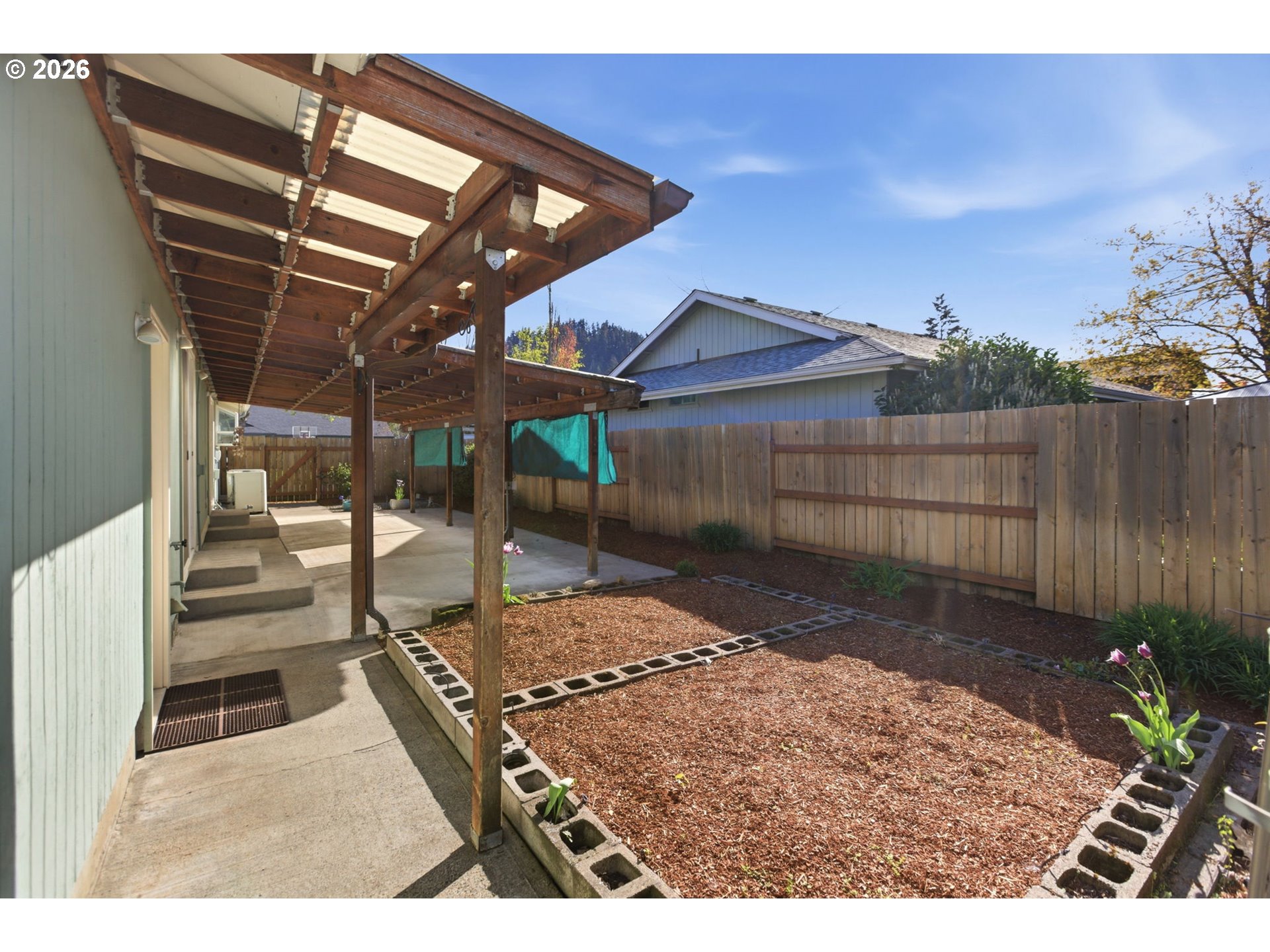 302 67th Street Springfield, OR 97478 - Photo 41 of 43