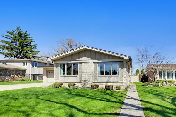 $514,900 | 634 West Millers Road, Des Plaines, IL 60016