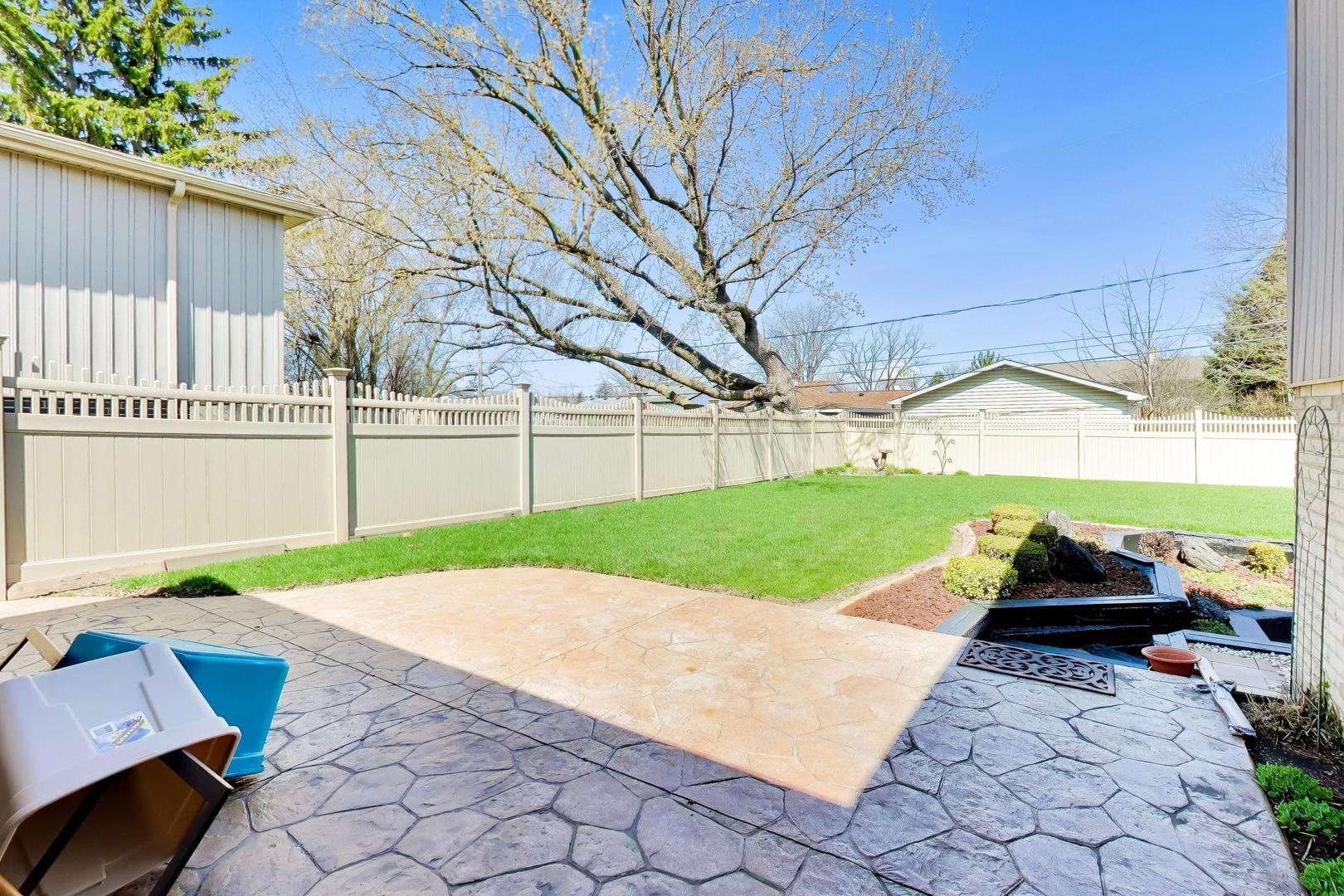 634 West Millers Road Des Plaines, IL 60016 - Photo 36 of 42 a view of yard with patio