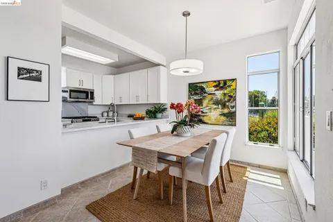 $800,000 | 807 Commodore Drive, Richmond, CA 94804