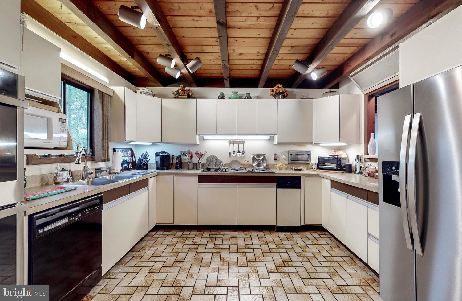 12893 Eagles View Road Phoenix, MD 21131 - Photo 10 of 47 Gallery Image 10