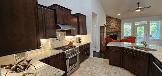 $725,000 | 169 Dudi Trail, Vonore, TN 37885