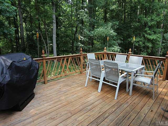 7505 Post Oak Road Raleigh, NC 27615 - Photo 20 of 23 Access directly to level back yard from the workshop - very convienent.