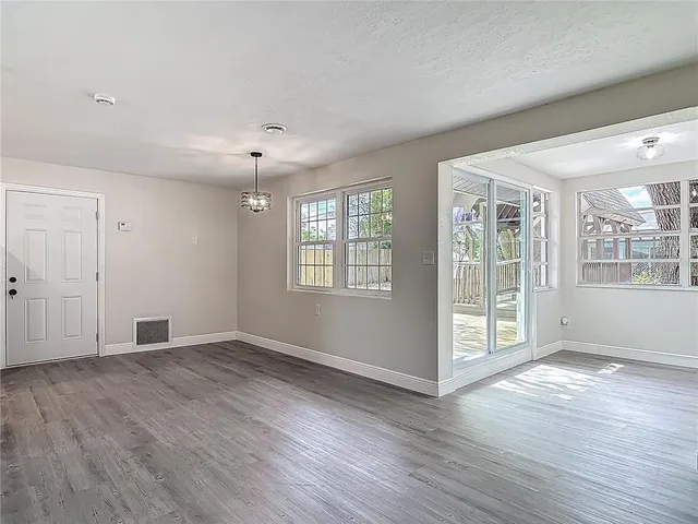 $285,000 | 1298 Scottsdale Drive, Ormond Beach, FL 32174