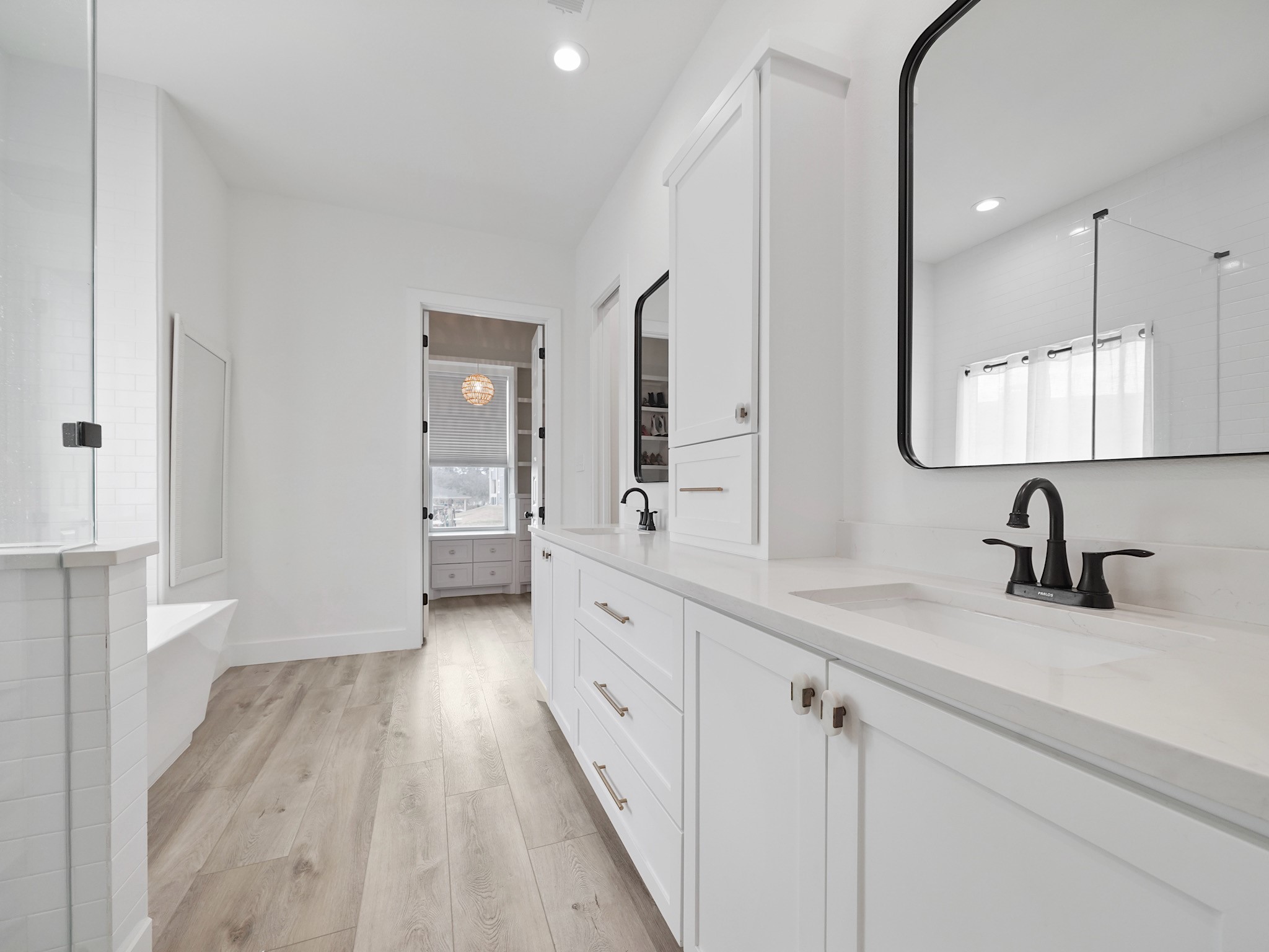 89 Cypress Bend Huntsville, TX 77340 - Photo 19 of 38 Primary bathroom