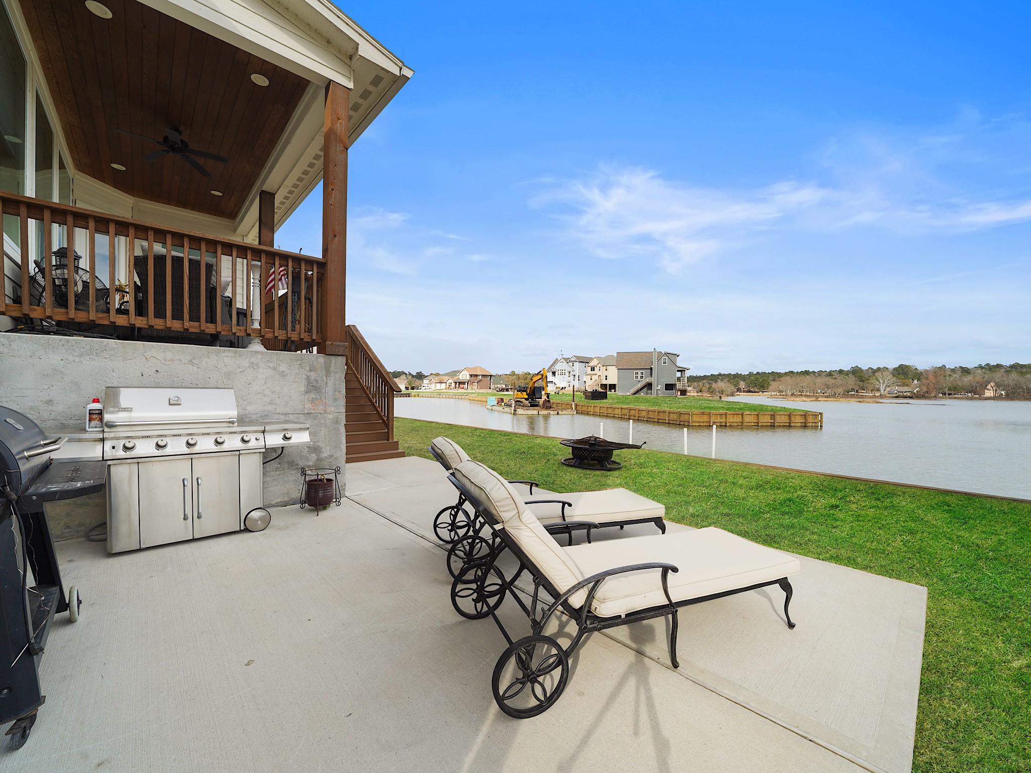 89 Cypress Bend Huntsville, TX 77340 - Photo 33 of 38 Lower patio for entertaining