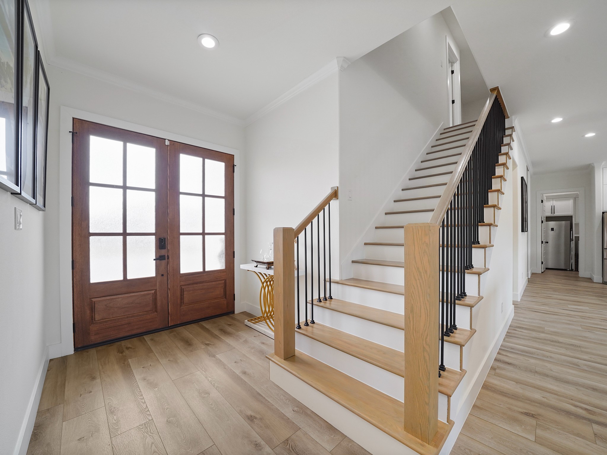 89 Cypress Bend Huntsville, TX 77340 - Photo 6 of 38 Stunning entry with double wood doors.