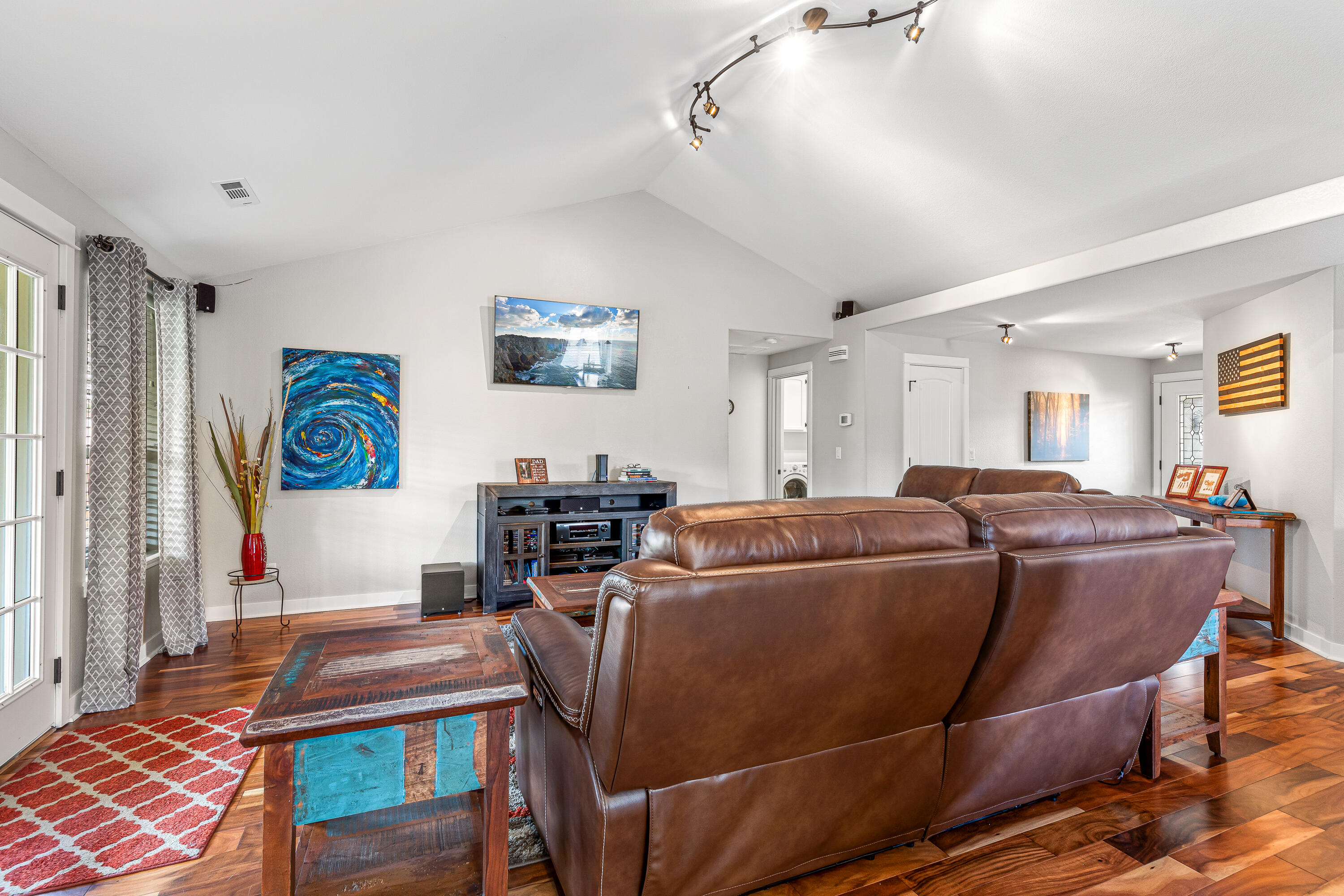 711 Brandon Street Central Point, OR 97502 - Photo 45 of 47 9R9A7638