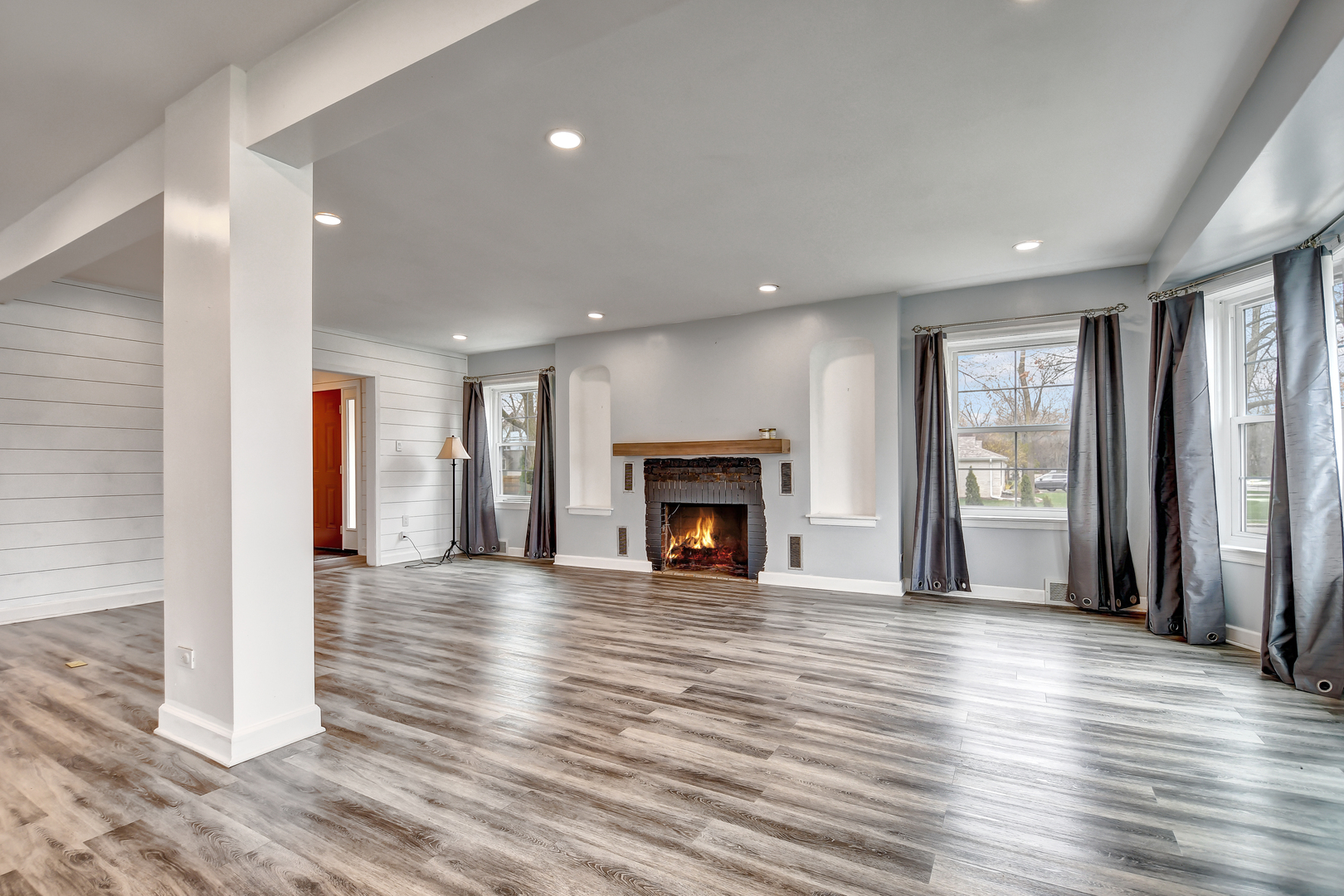 2425 Flossmoor Road Flossmoor, IL 60422 - Photo 6 of 29