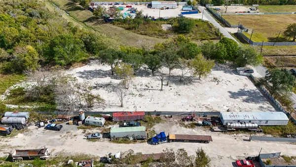 $2,500 | 5033 South Acres Drive, Houston, TX 77048