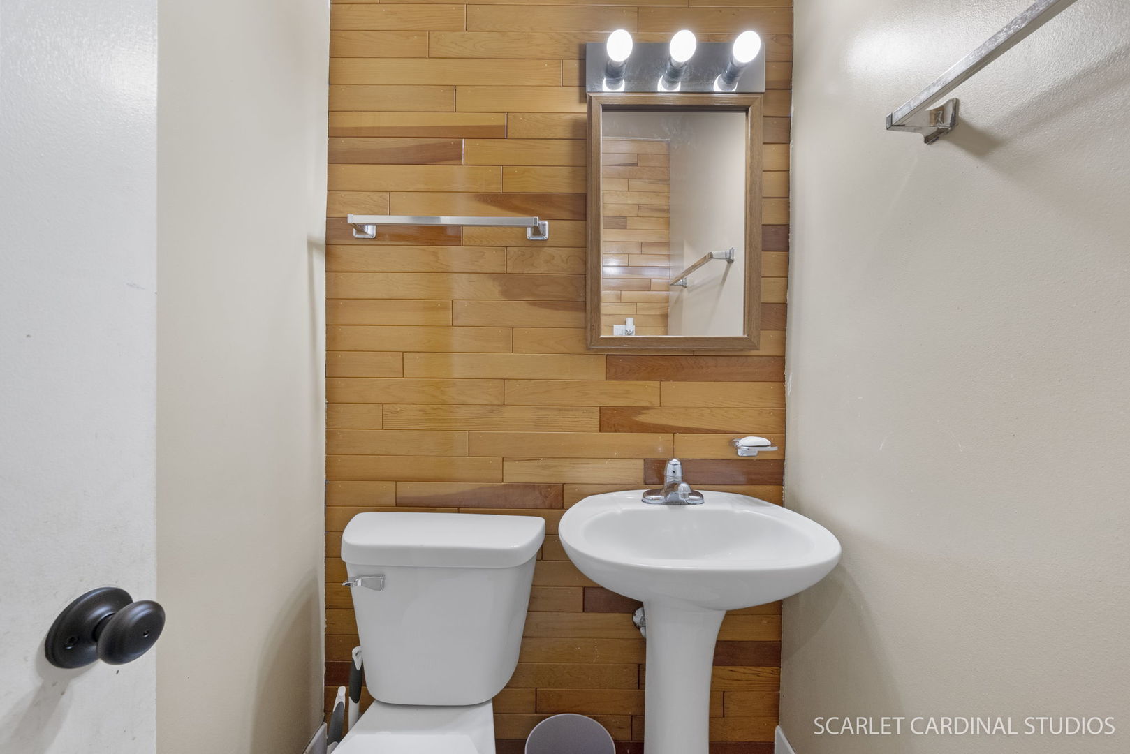 1437 North Wolf Road Berkeley, IL 60163 - Photo 7 of 20 Gallery Image 7