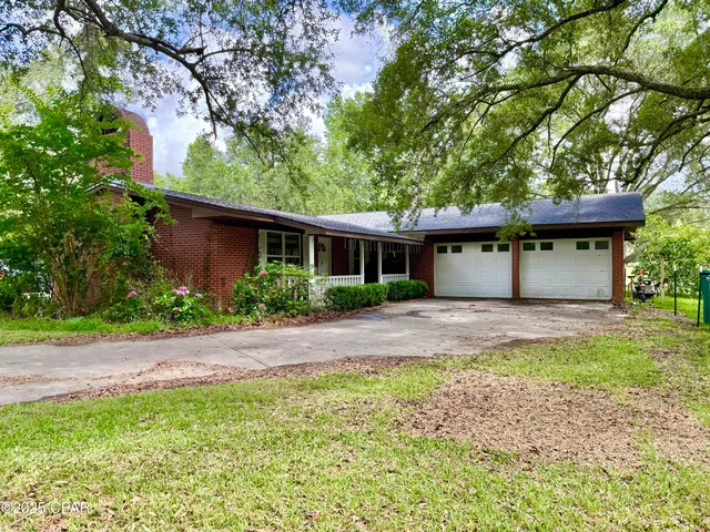 $420,000 | 2681 Traverse Drive, Vernon, FL 32462