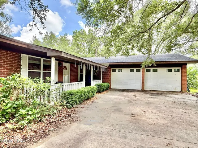 $420,000 | 2681 Traverse Drive, Vernon, FL 32462