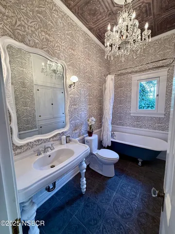 $6,800 | 370 Main Street, Los Alamos, CA 93440