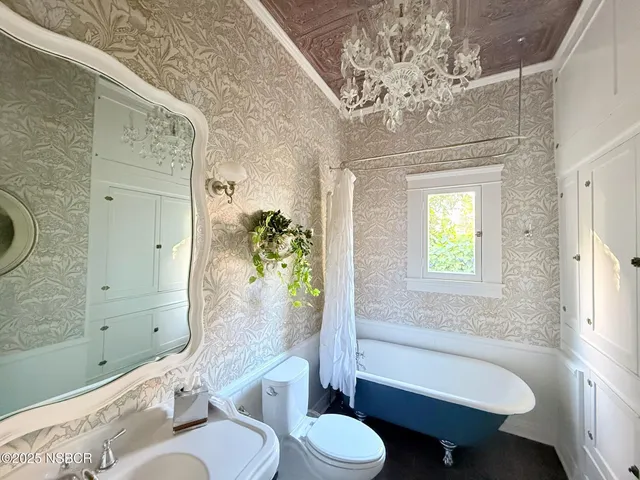 $6,800 | 370 Main Street, Los Alamos, CA 93440