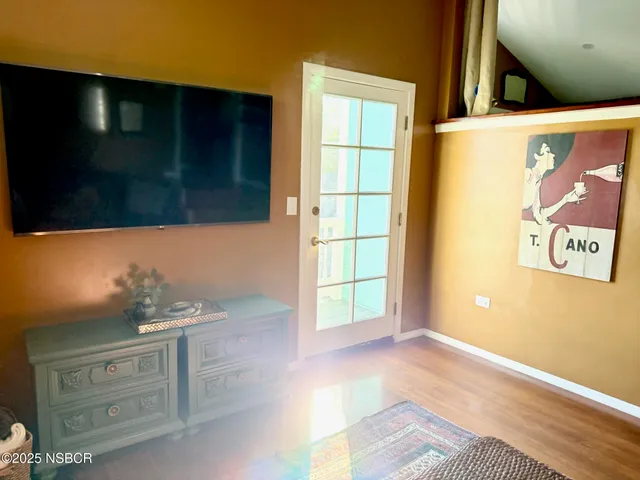 $6,800 | 370 Main Street, Los Alamos, CA 93440