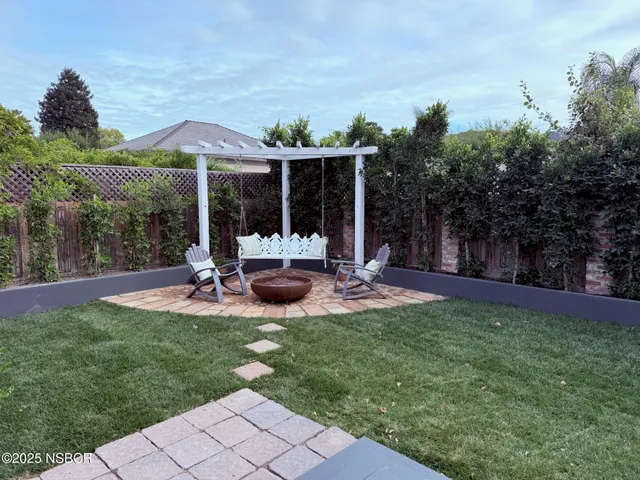 $6,800 | 370 Main Street, Los Alamos, CA 93440