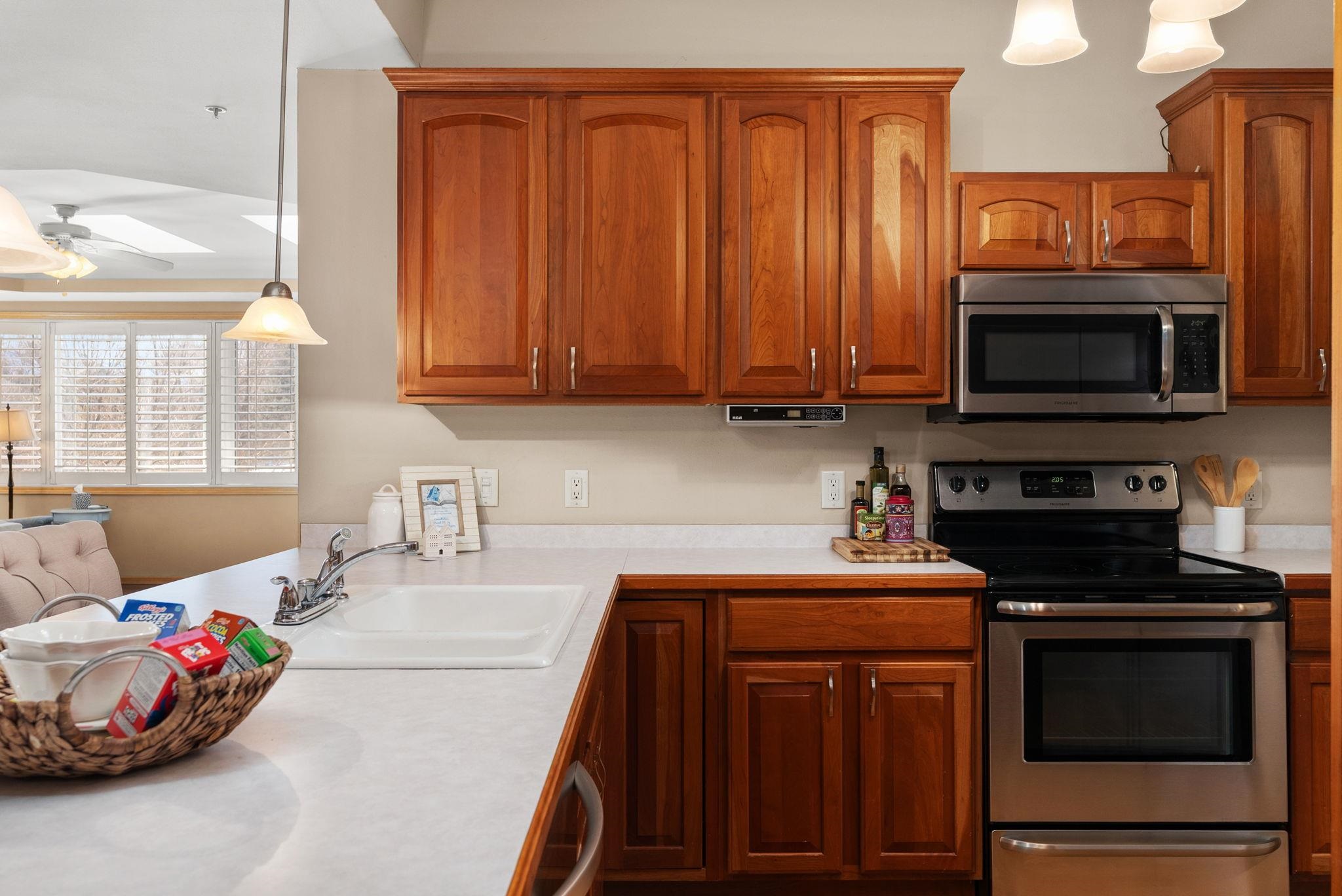 3001 Stratton Way, Unit 304 Madison, WI 53719 - Photo 8 of 29