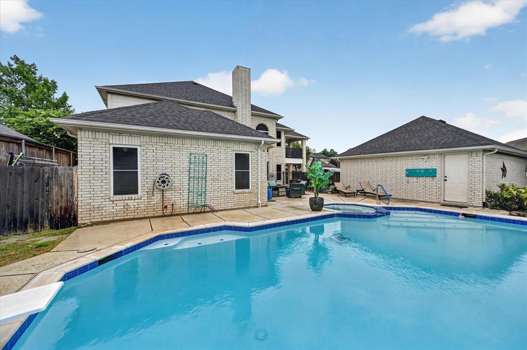 851 Bridle Path Burleson, TX 76028 - Photo 38 of 40