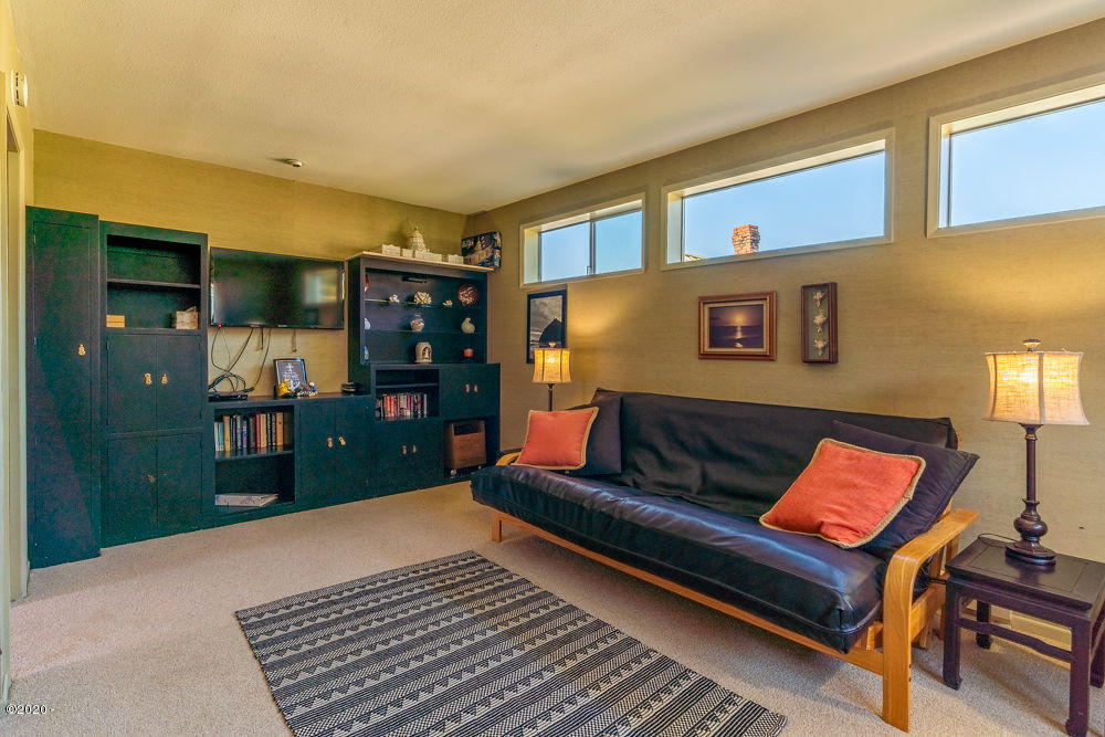7131 Northeast Logan Road Lincoln City, OR 97367 - Photo 37 of 57 _DSC9597-HDR-SEO-YOUR-IMAGE