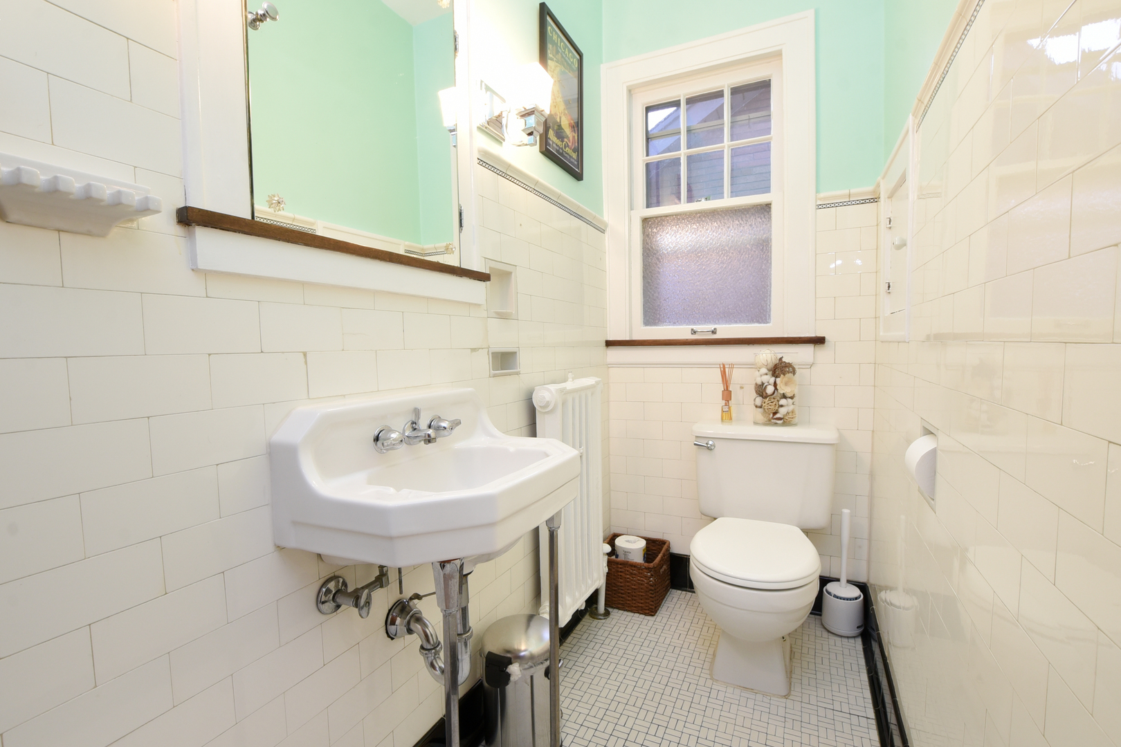 328 Olmsted Road Riverside, IL 60546 - Photo 22 of 45 a bathroom with a sink toilet and mirror