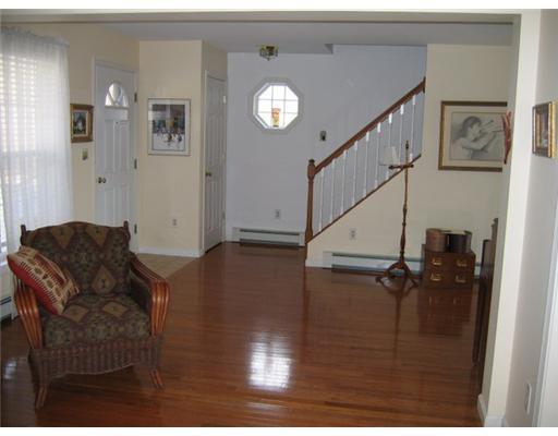 839 West Bay Road Gouldsboro, ME 04607 - Photo 9 of 18 Living Room.