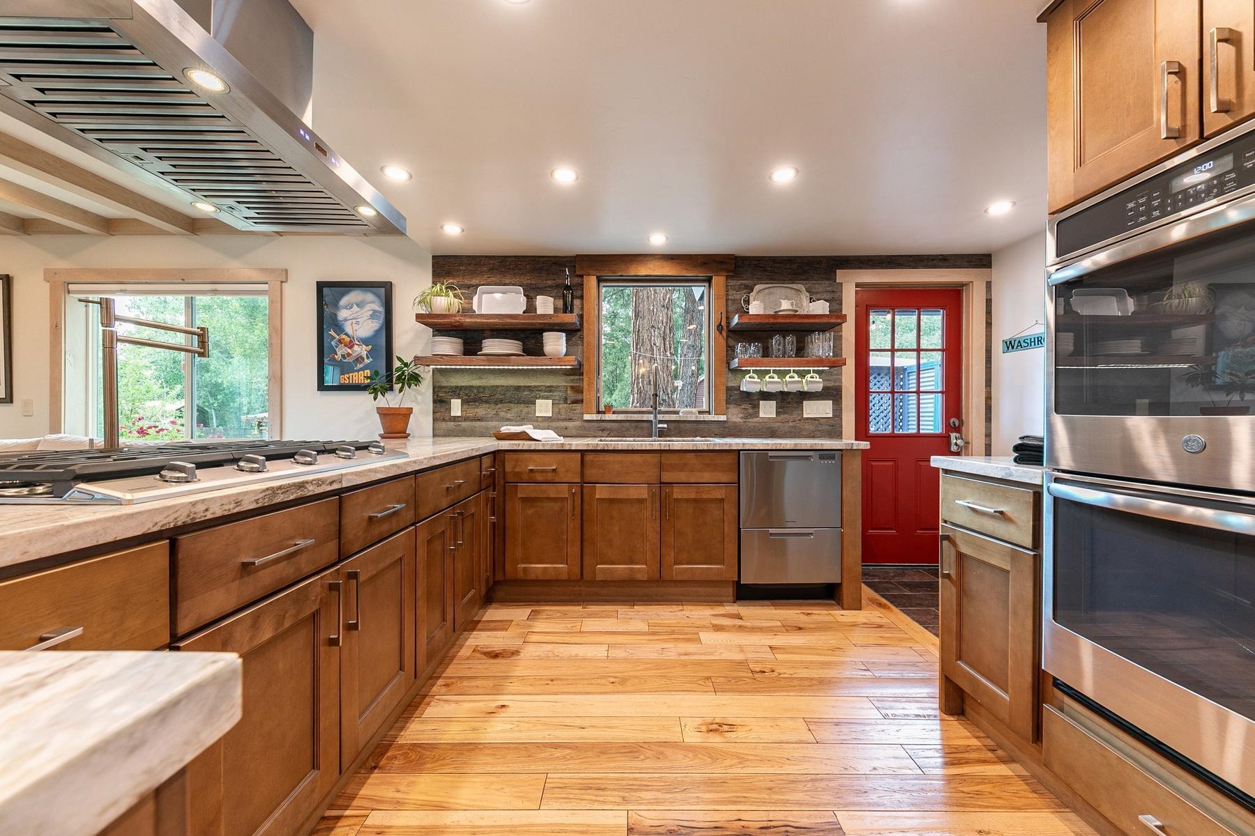 15744 Archery View Truckee, CA 96161 - Photo 6 of 28