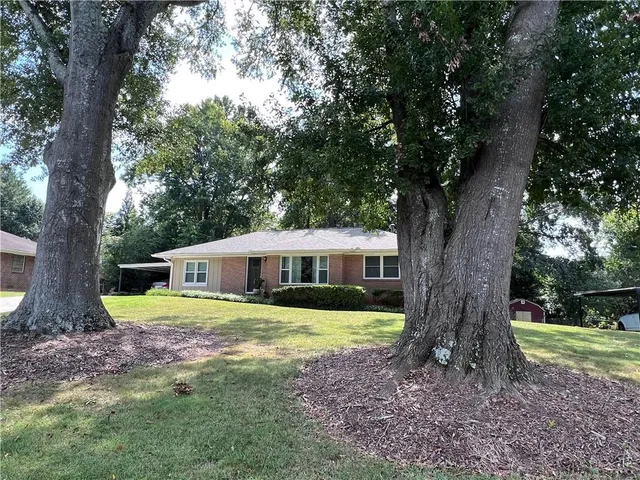 $2,800 | 1180 Starline Drive, Smyrna, GA 30080