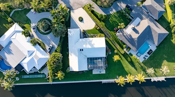 $5,737,500 | 970 Orchid Lane, Gulf Stream, FL 33483