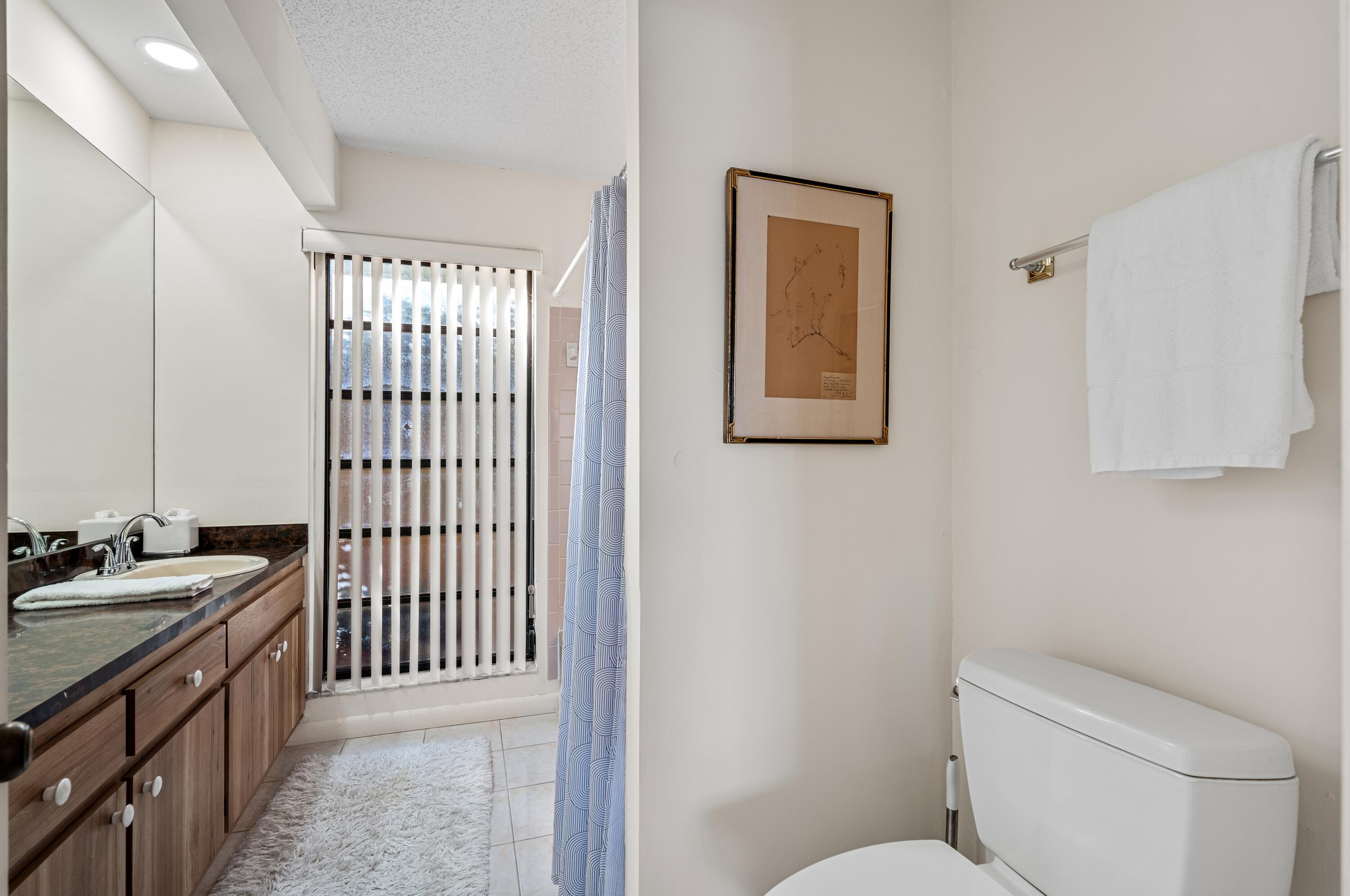 970 Orchid Lane Delray Beach, FL 33483 - Photo 29 of 37 mls_BATHROOM_1