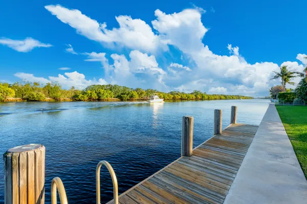 $5,737,500 | 970 Orchid Lane, Gulf Stream, FL 33483