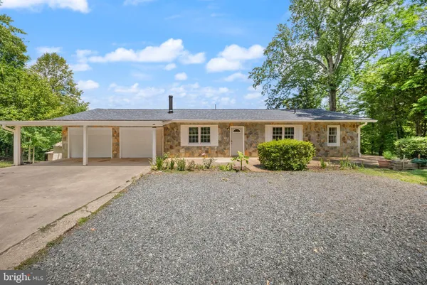 $525,000 | 23 Walker Way, Stafford, VA 22554