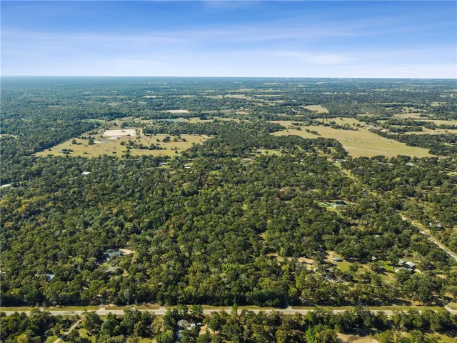 $320,000 | 11458 Woodglen Circle, Bryan, TX 77808