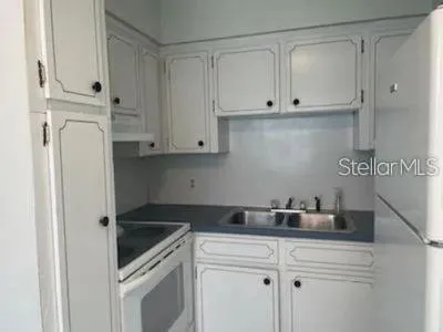 $1,295 | 4018 6th Street South, Unit 10, St. Petersburg, FL 33705