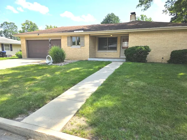 $259,900 | 1308 Anderson Street, Bloomington, IL 61701