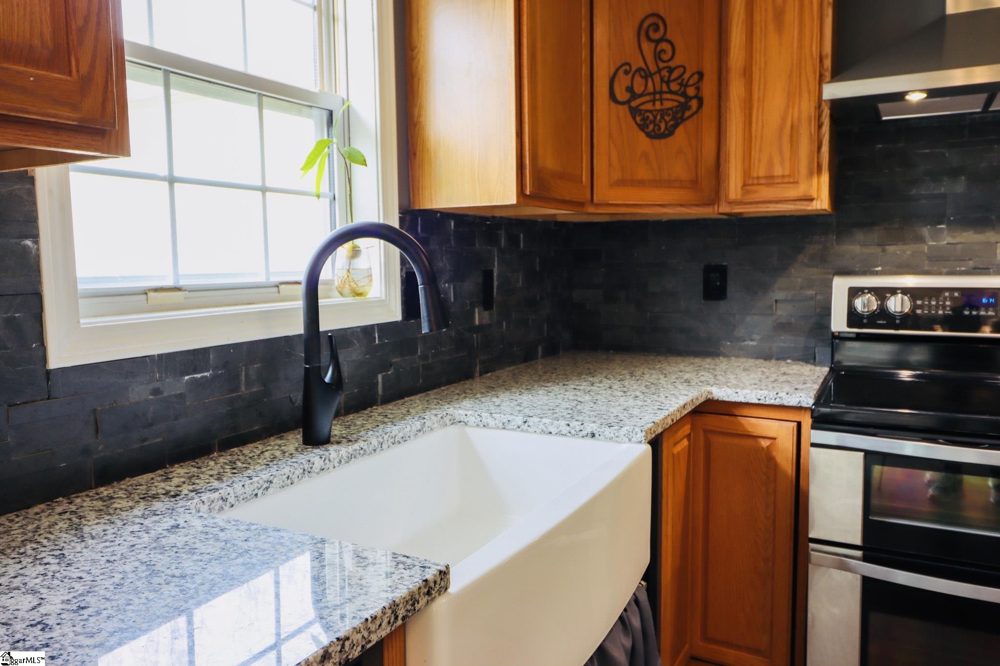 229 Lewis Road Williamston, SC 29697 - Photo 8 of 22