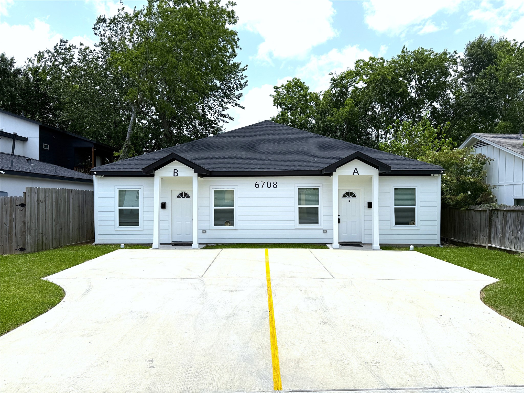 6708 Conley Street, Unit B Houston, TX 77021 - Photo 1 of 26 Welcome to 6708 Conley St unit B