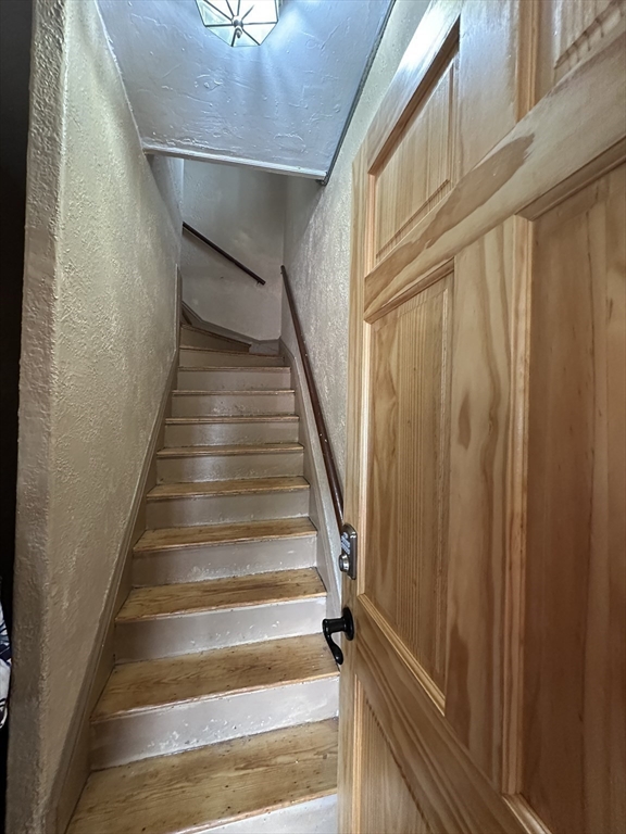 137 Congress Avenue Chelsea, MA 02150 - Photo 11 of 31