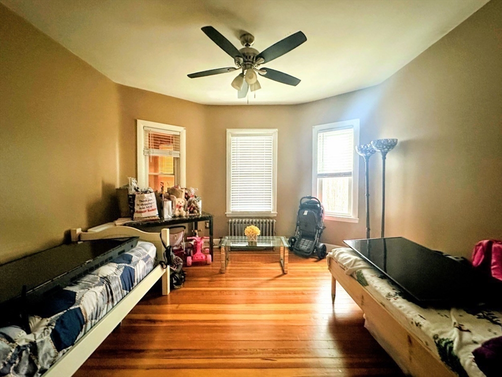 137 Congress Avenue Chelsea, MA 02150 - Photo 16 of 31