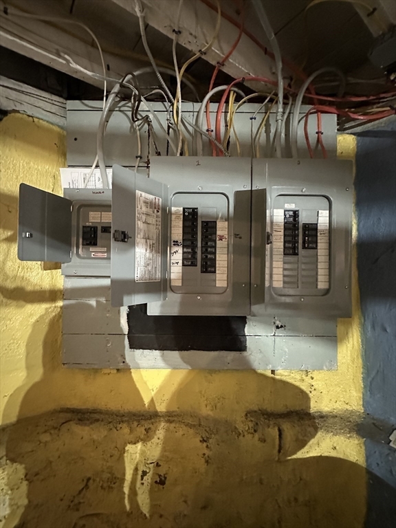 137 Congress Avenue Chelsea, MA 02150 - Photo 28 of 31