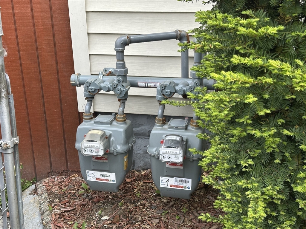 137 Congress Avenue Chelsea, MA 02150 - Photo 29 of 31